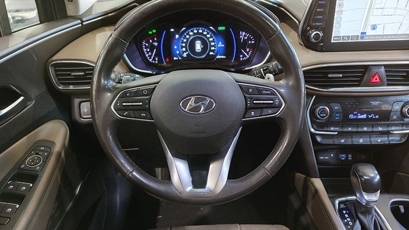Hyundai Santa Fe • 2019 • 120,746 km 35