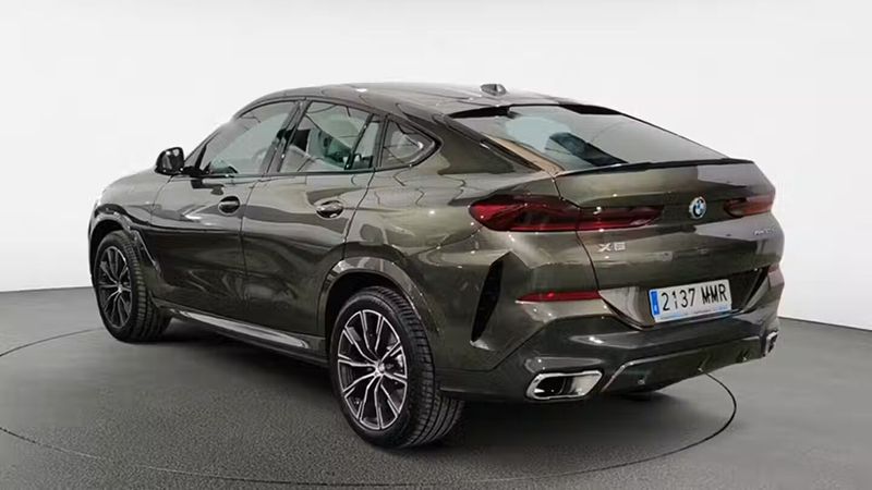 BMW X6 • 2024 • 16,036 km 3