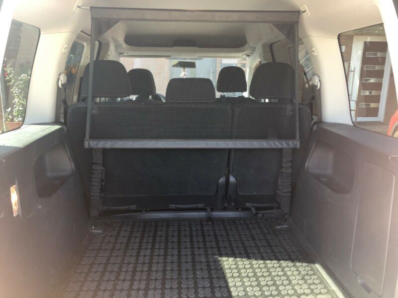 Volkswagen Caddy • 2018 • 53,990 km 10