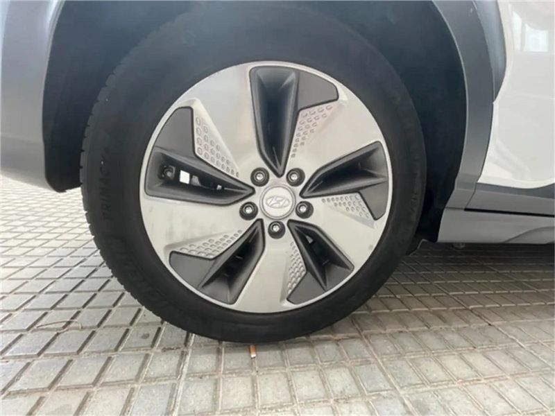 Hyundai Kona • 2019 • 59,800 km 4