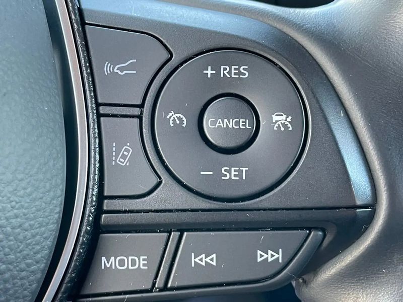 Toyota Corolla • 2020 • 144,000 km 13