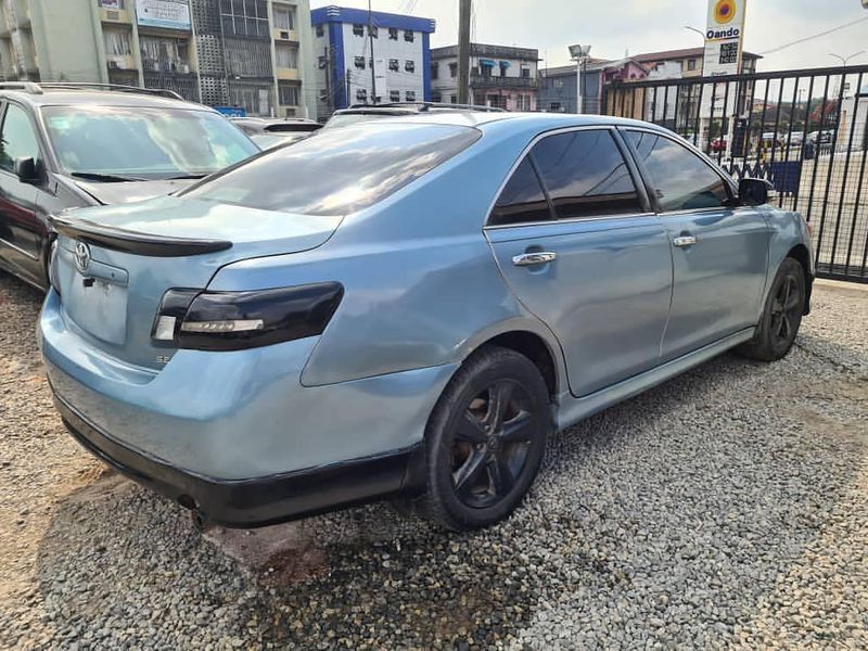 Toyota Camry • 2009 • 117,037 km 4