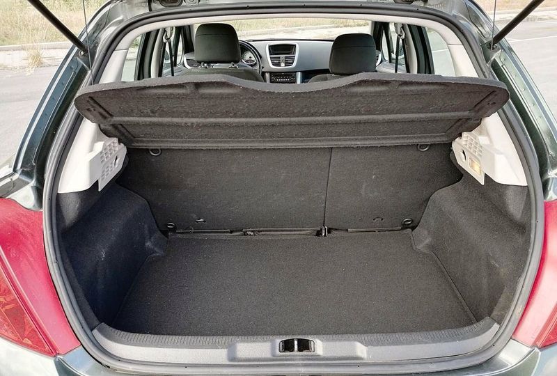 Peugeot 207 • 2008 • 99,999 km 5