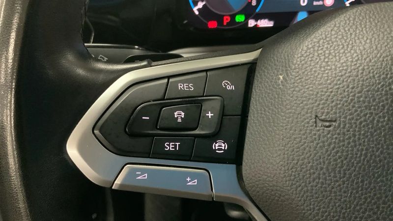 Volkswagen Golf • 2021 • 64,700 km 15