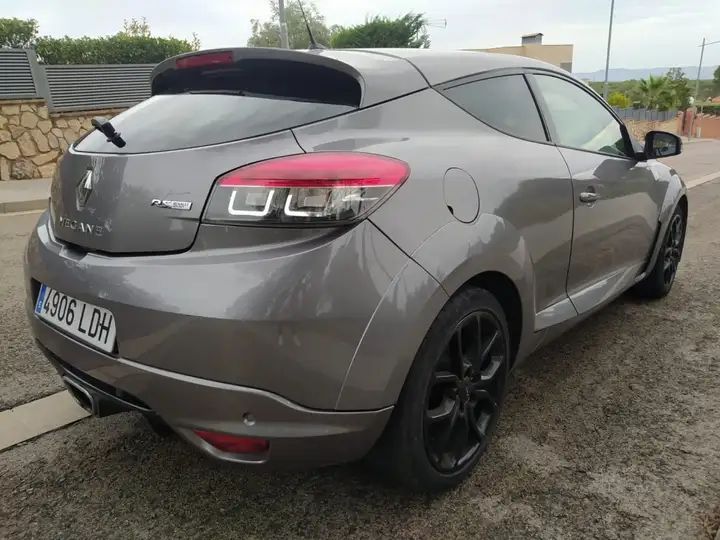Renault Mégane • 2014 • 67,000 km 3