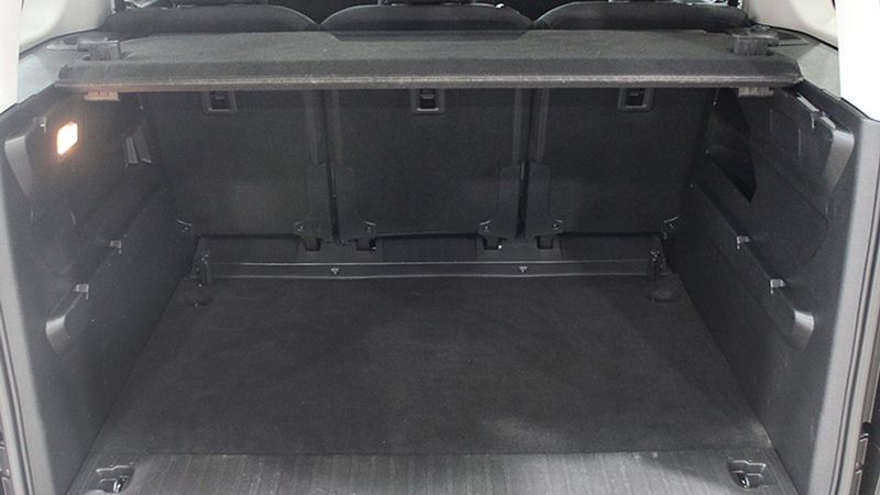 Citroën Berlingo • 2023 • 29,219 km 10