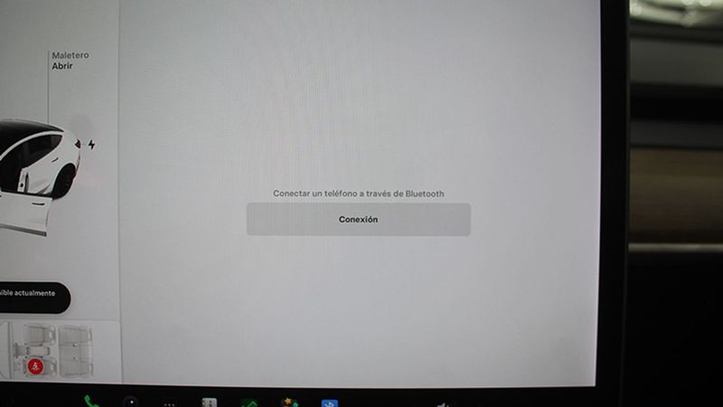 Tesla Model 3 • 2021 • 44,978 km 25