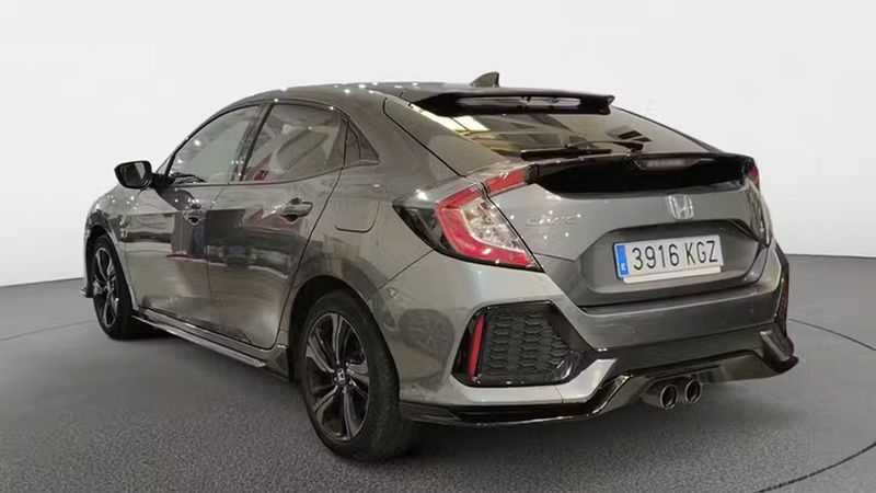 Honda Civic • 2018 • 42,804 km 9