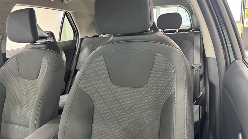 Kia Niro • 2024 • 1,159 km 9