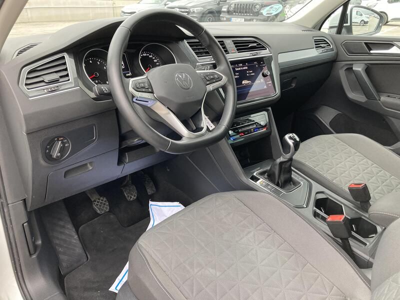 Volkswagen Tiguan • 2021 • 66,381 km 25