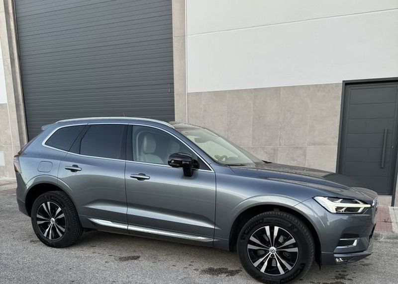 Volvo XC60 • 2020 • 74,000 km 9