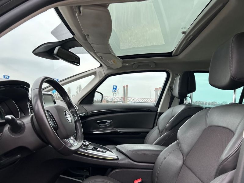 Renault Espace • 2017 • 165,000 km 6
