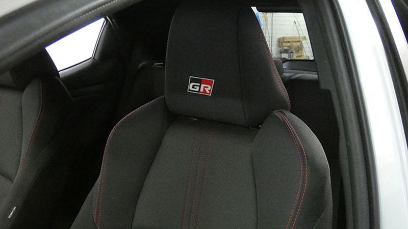 Toyota Yaris • 2023 • 7,088 km 9