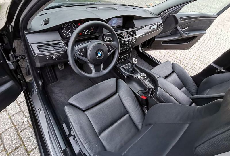 BMW 520D • 2007 • 139,999 km 4