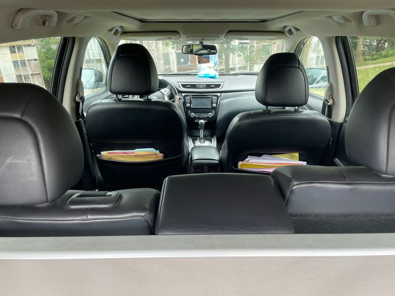 Nissan Rogue • 2015 • 90,000 km 6