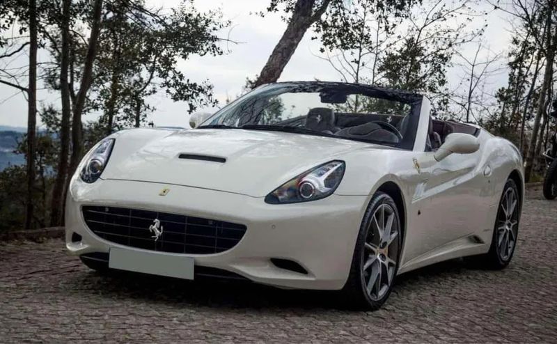 Ferrari California • 2011 • 66,000 km 1