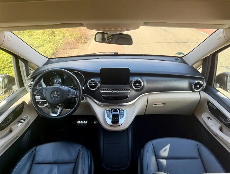 Mercedes-Benz 210 Van • 2018 • 84,000 km 6