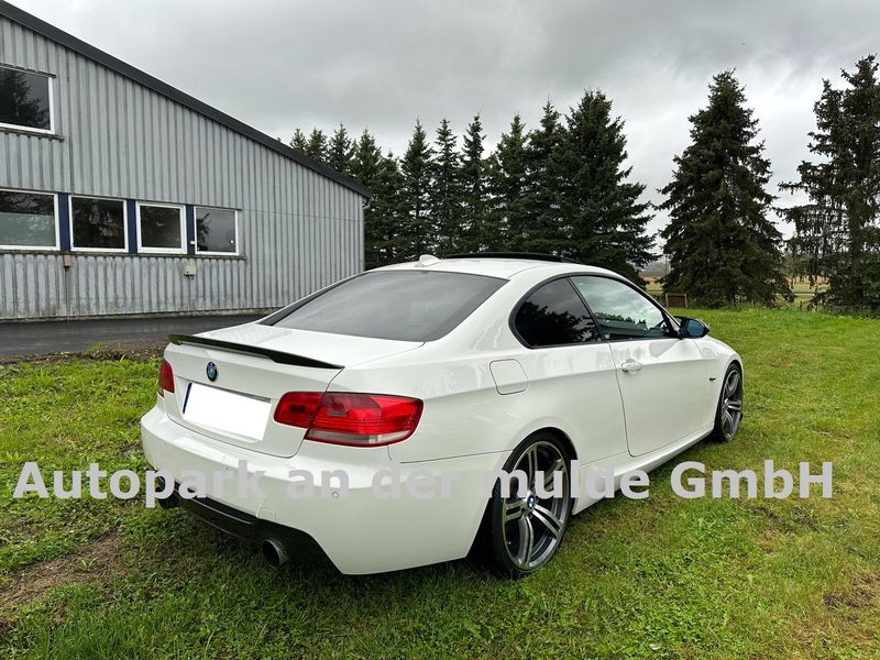 BMW 3 Series • 2008 • 210,000 km 2