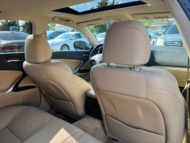 Lexus IS 250 C • 2007 • 121,131 km 12