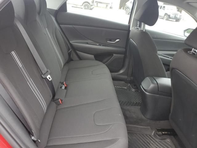 Hyundai Elantra • 2023 • 10,000 mi 9