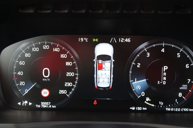 Volvo XC90 • 2018 • 99,957 km 36