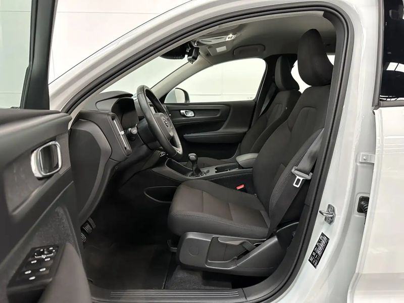 Volvo XC40 • 2020 • 41,700 km 6