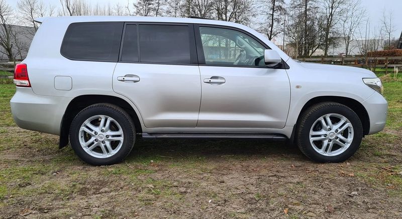 Toyota Land Cruiser • 2008 • 274,100 km 2