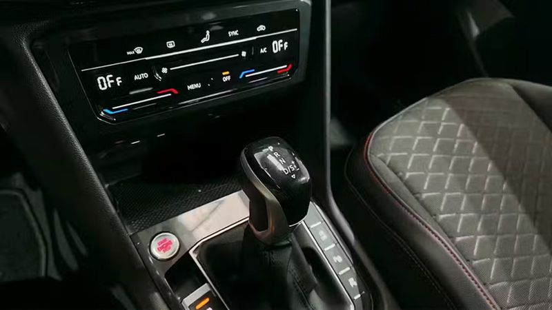 Seat Toledo • 2023 • 14,367 km 10