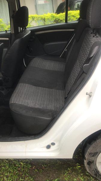 Renault Sandero • 2011 • 113,000 km 4