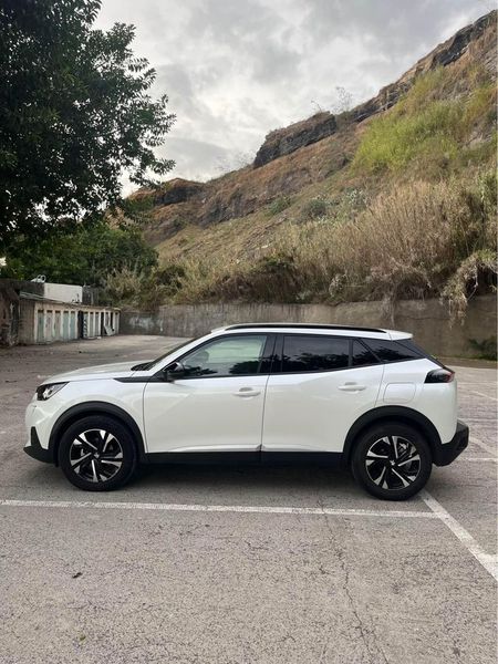 Peugeot 2008 • 2022 • 3,000 km 3