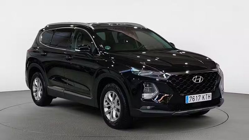 Hyundai Santa Fe • 2019 • 70,118 km 10