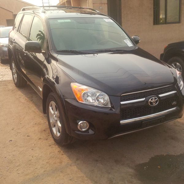 Toyota RAV4 • 2010 • 34 km 1