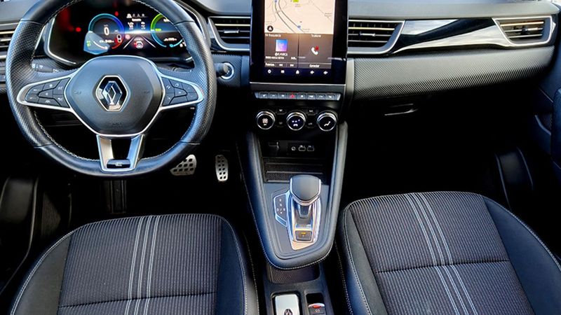 Renault Captur • 2023 • 17,890 km 8