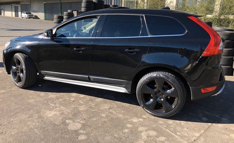 Volvo XC60 • 2009 • 299,999 km 9
