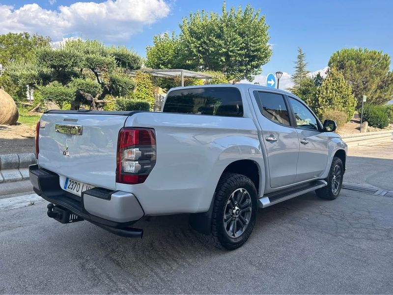 Mitsubishi L200 Pick up • 2022 • 99,900 km 6