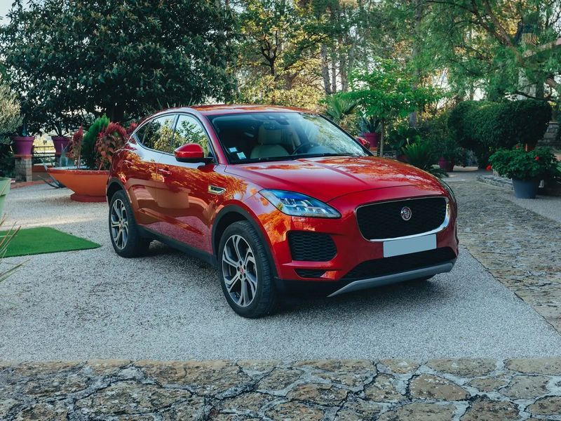 Jaguar E-PACE • 2019 • 72,600 km 4