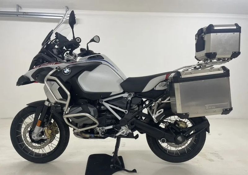 Bmw r1250gs • 2021 • 14,500 km 2