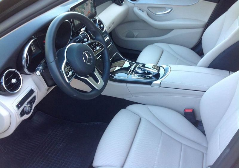 Mercedes-Benz C-Class predecessor W201 190 • 2019 • 20,000 km 3