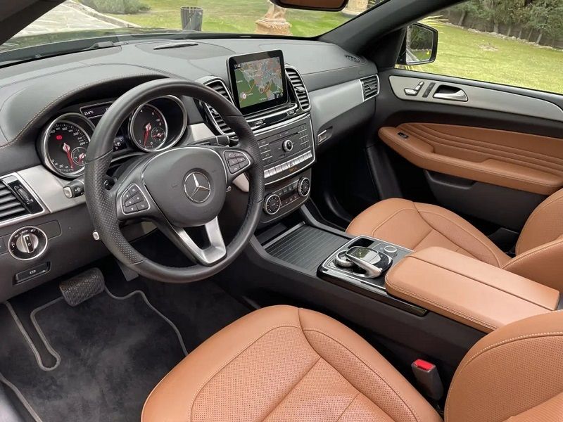 Mercedes-Benz 200 - 300 • 2018 • 121,000 km 6