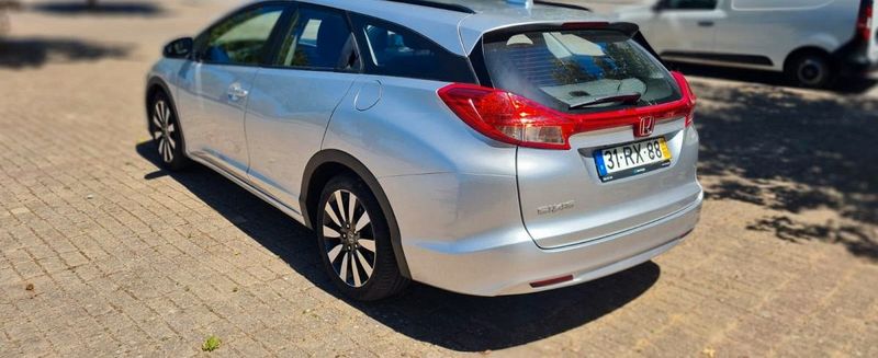Honda Civic • 2016 • 100,000 km 2