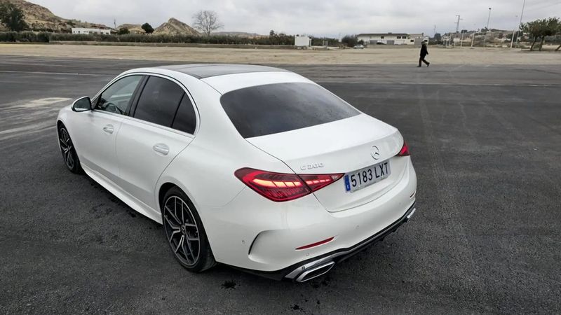 Mercedes-Benz C • 2022 • 16,000 km 2