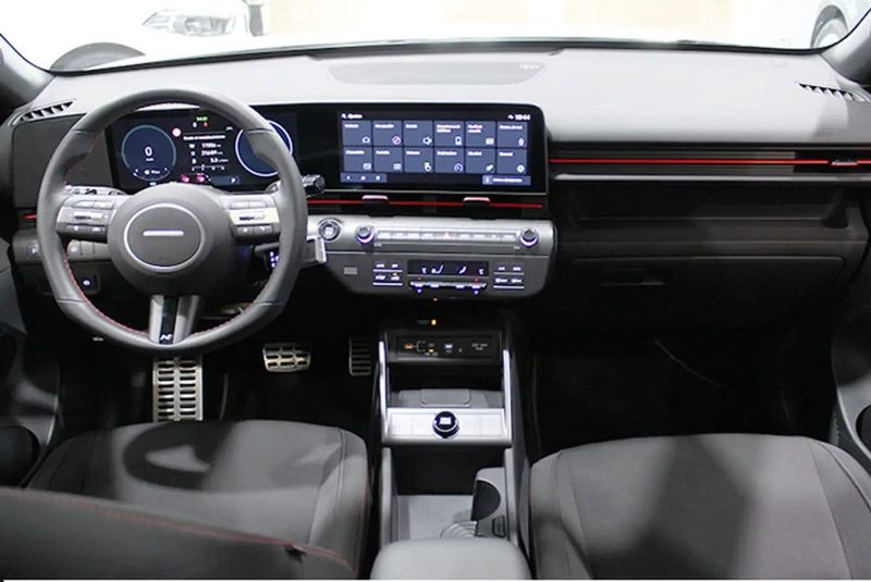 Hyundai Kona • 2023 • 12,110 km 5