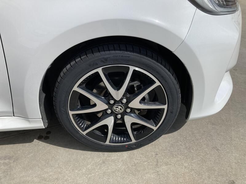 Toyota Yaris • 2022 • 55,150 km 11