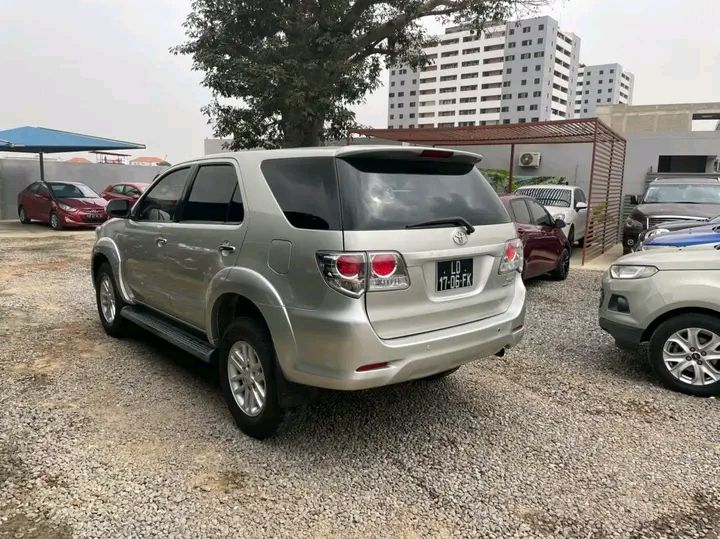 Toyota Fortuner • 2019 • 37,000 km 4