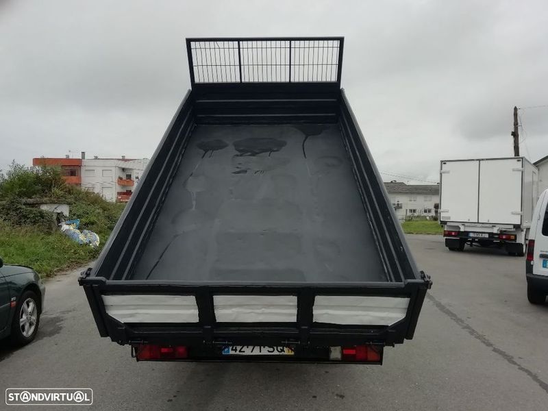 Mitsubishi Fuso canter • 2001 • 124,000 km 8