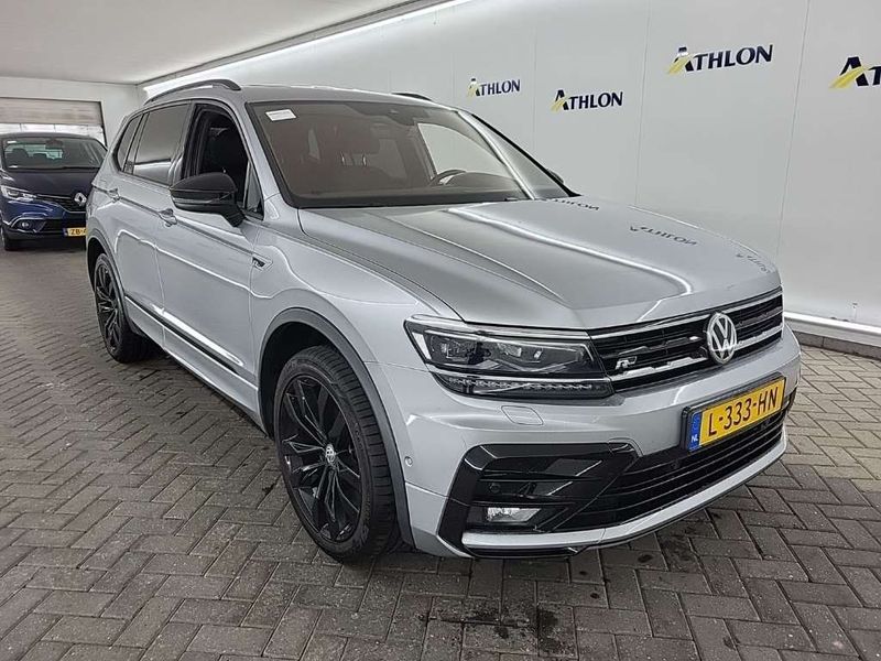 Volkswagen Tiguan Allspace • 2021 • 136,401 km 1