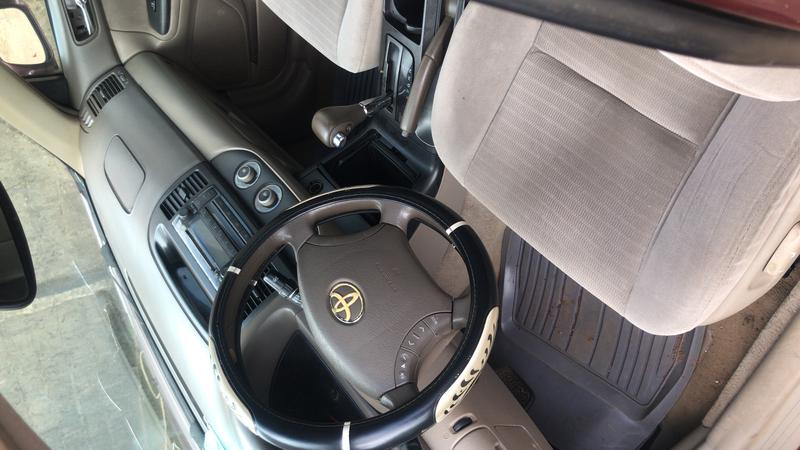 Toyota Camry • 2005 • 12,000 km 5