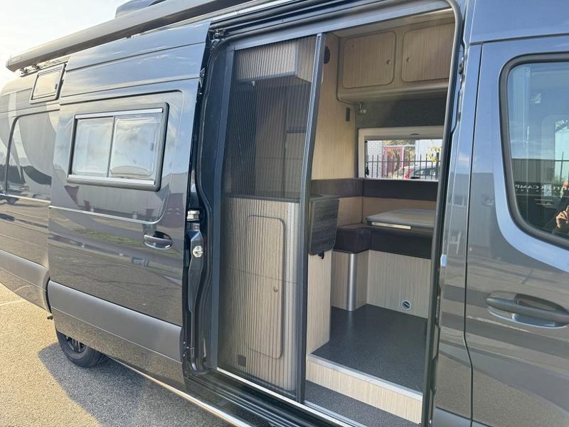 Mercedes-Benz Sprinter • 2020 • 46,000 km 7