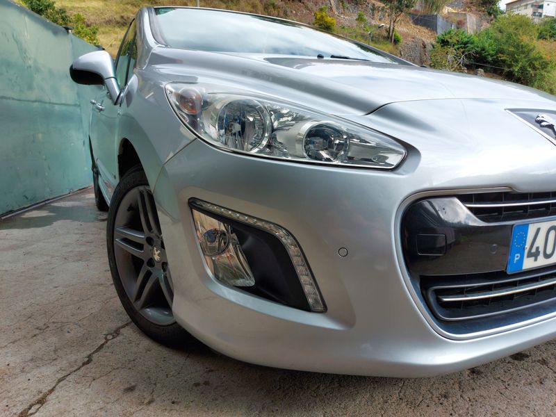 Peugeot 308 • 2012 • 128,000 km 5