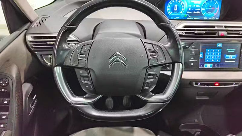 Citroën C4 Grand Picasso • 2016 • 135,133 km 16